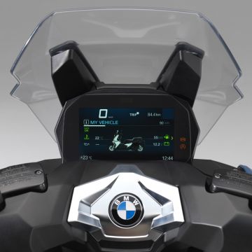 bmw-c-400-x-07.jpg