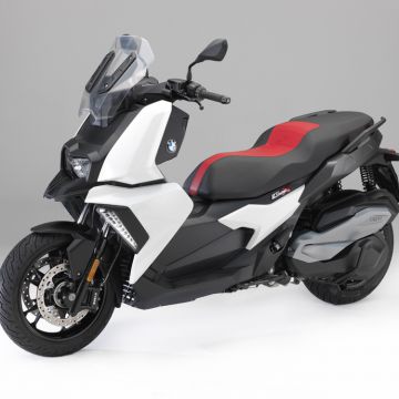 bmw-c-400-x-05.jpg